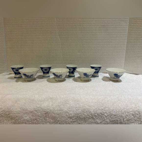Vintage Kiku-Masmune two piece saki cups - Picture 1 of 7